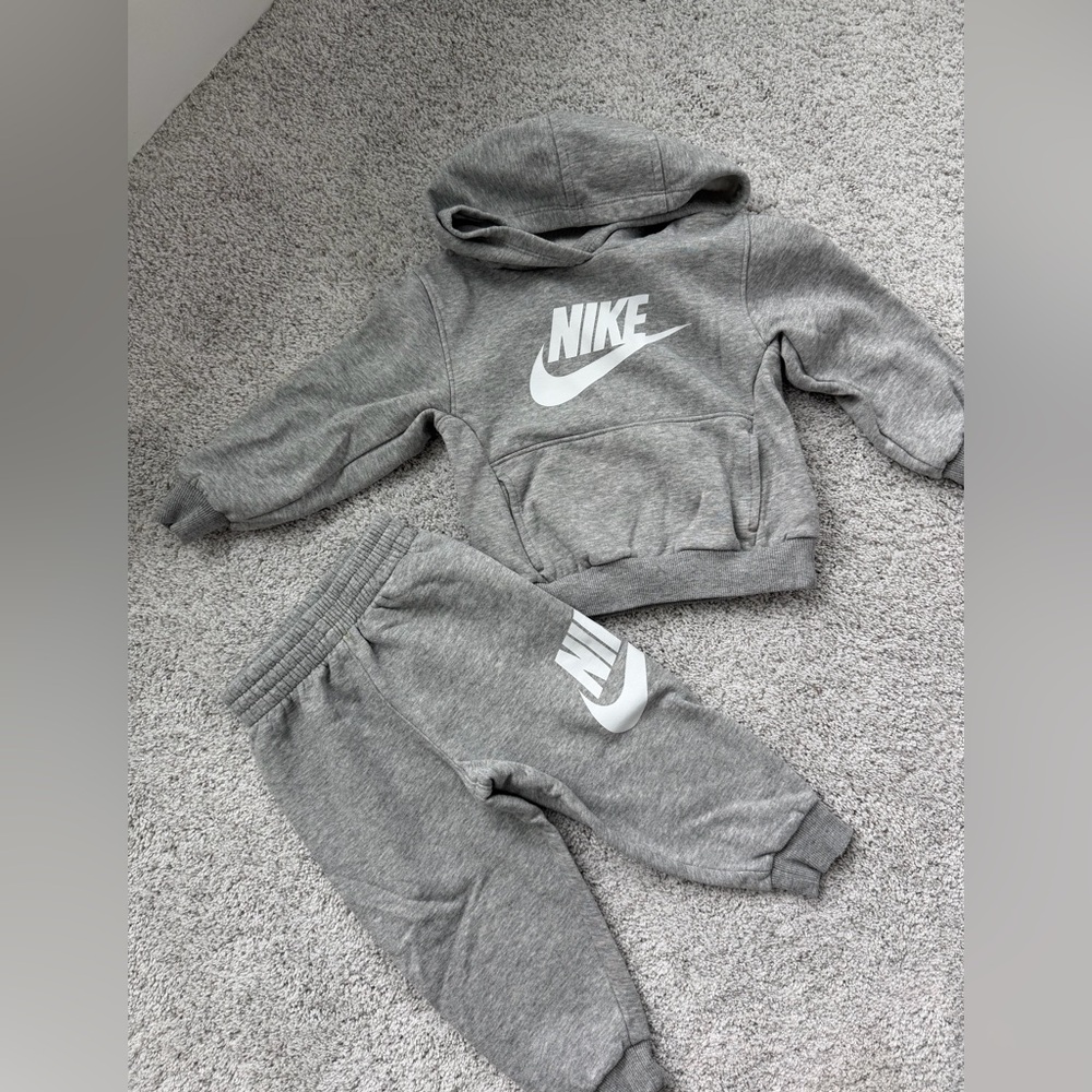 Nike set, toddler boy 3t
